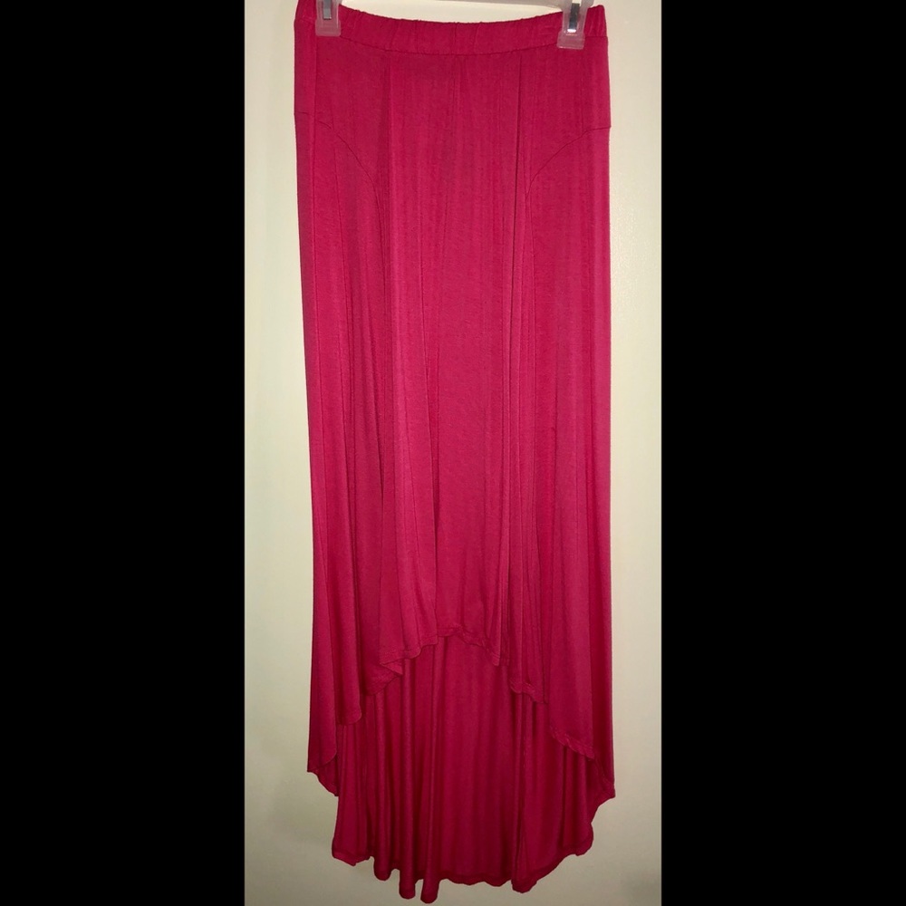 Brand new Hi-Lo Magenta Maxi Skirt Sz S NWT